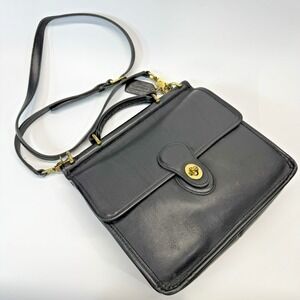 Vintage Coach Willis Bag Crossbody Flap 9927 Black Leather Gold Hardware 90s